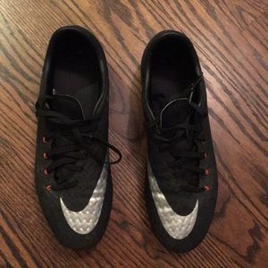 Nike Soccer Cleats ⚽️ size 9